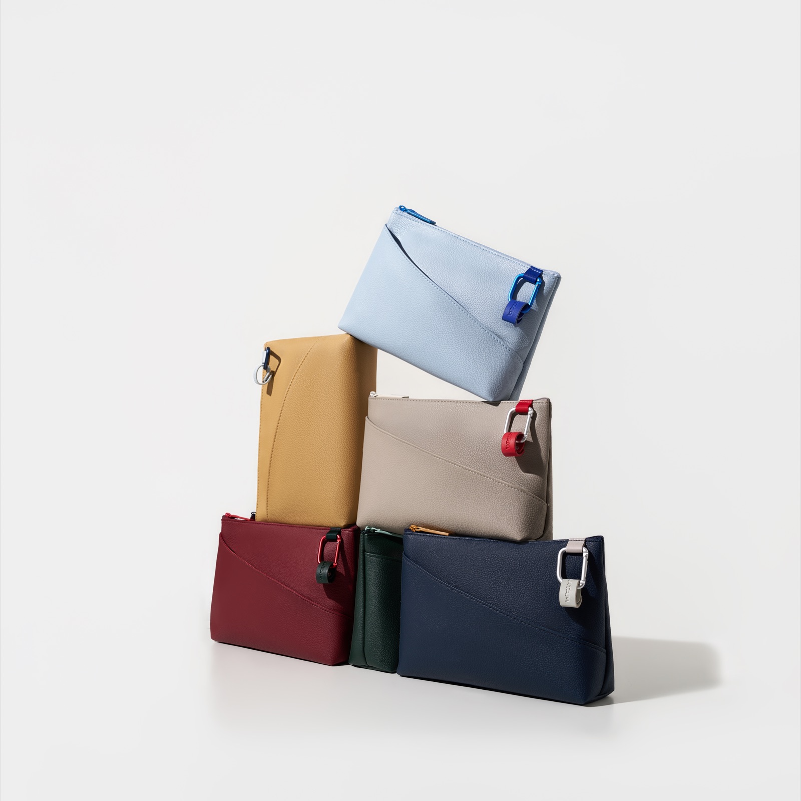 LATAM Business Class Amenity Kit 2025