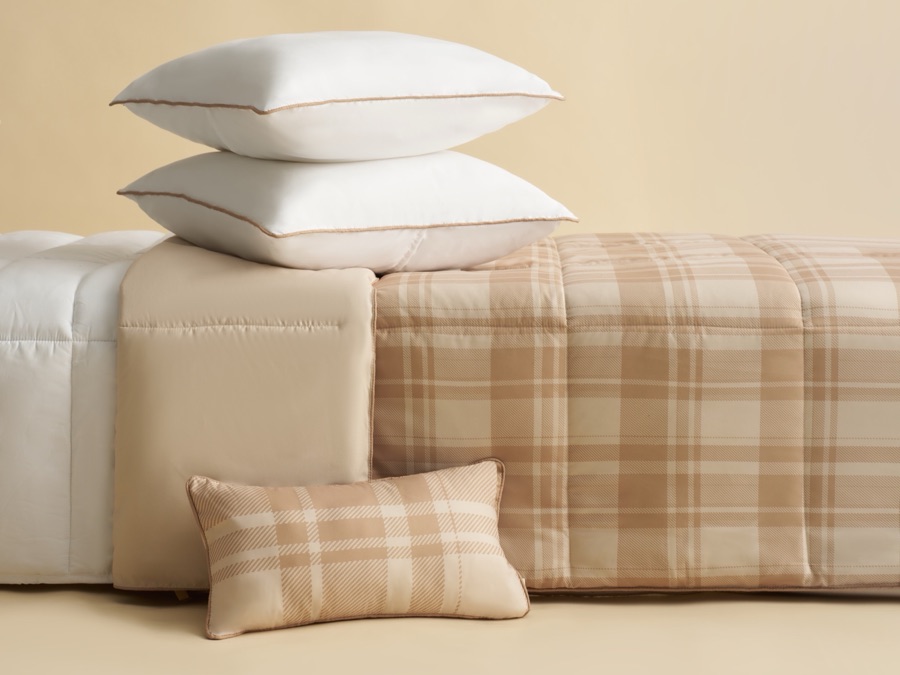 Alaska Airlines Bedding
