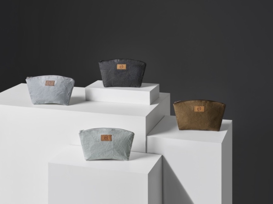 Singapore Airlines Premium Economy Amenity Kit