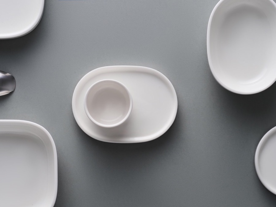 United Airlines Premium Cabin Dinnerware